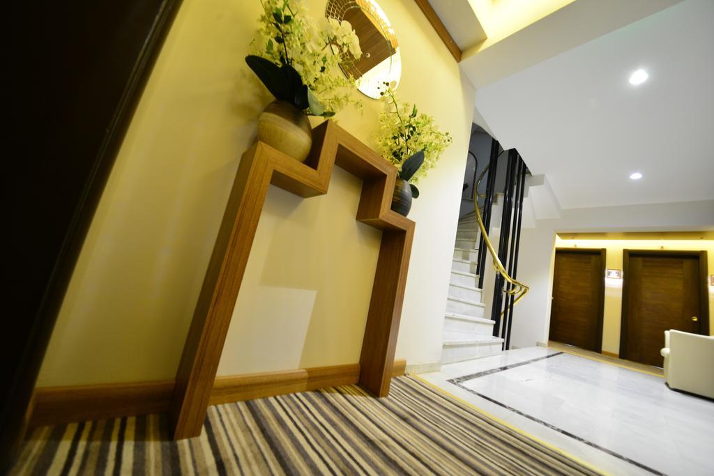 Aksan Hotel Esmirna Exterior foto